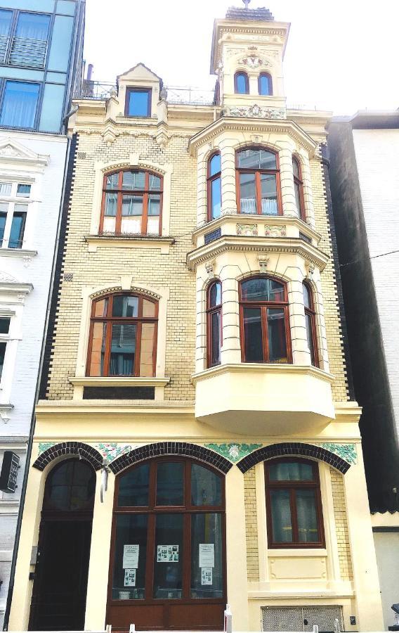 Jugendstilhaus Riverside City Appartements Fuer Urlaub Und Business Бремен Екстериор снимка